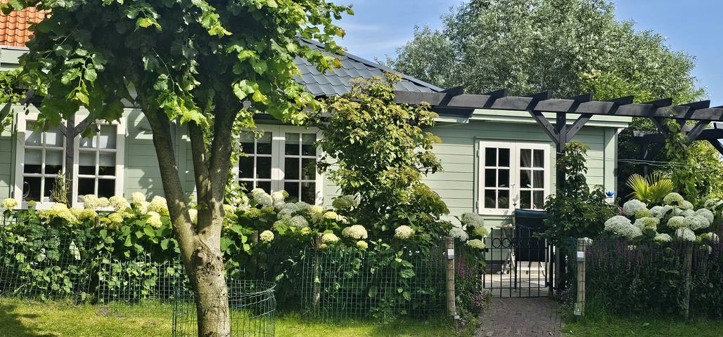 Bungalow für 2 Personen, mit Terrasse und Garten - 1