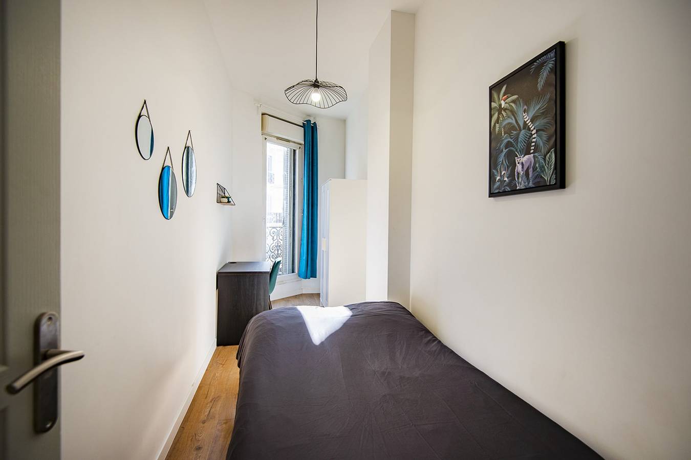 Entire apartment, Bright Apartment Near the Old Port in Marseille, Marseille region