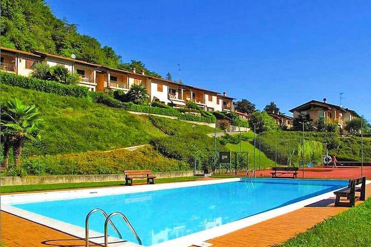 Ferienwohnung für 5 Personen, mit Balkon und Pool
