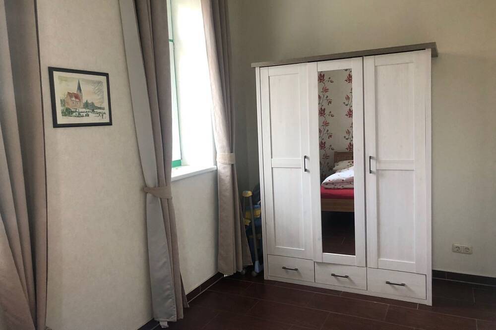 Ganze Wohnung, Wohnung in Dreveskirchen mit Kleinem Garten in Blowatz, Neuburg