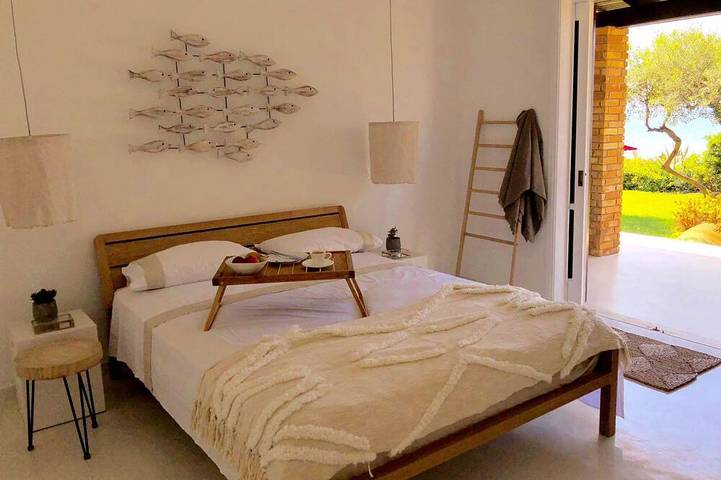 Διαμονή για διακοπές για 4 άτομα, με κήπο και μπαλκόνι καθώς και πισίνα στη Γλυφάδα (Κέρκυρα)