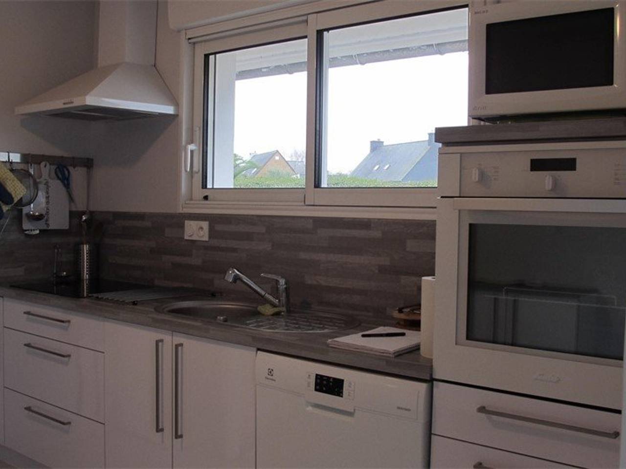 Maison 3* à Trébeurden, proche mer, jardin, rénovée, 3 ch, 2 sdb, Bbq, parking in Trébeurden, Côte de Granit Rose