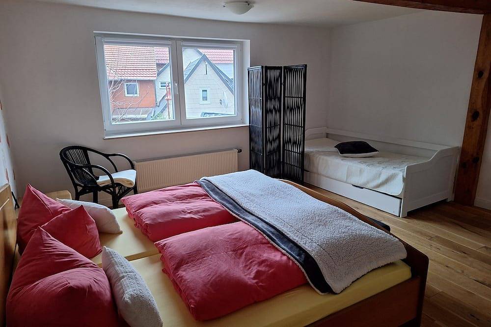Ganze Wohnung, Hainichschäferei - Wer die Ruhe liebt und wandern möchte, ist hier genau richtig in Kammerforst, Hainich