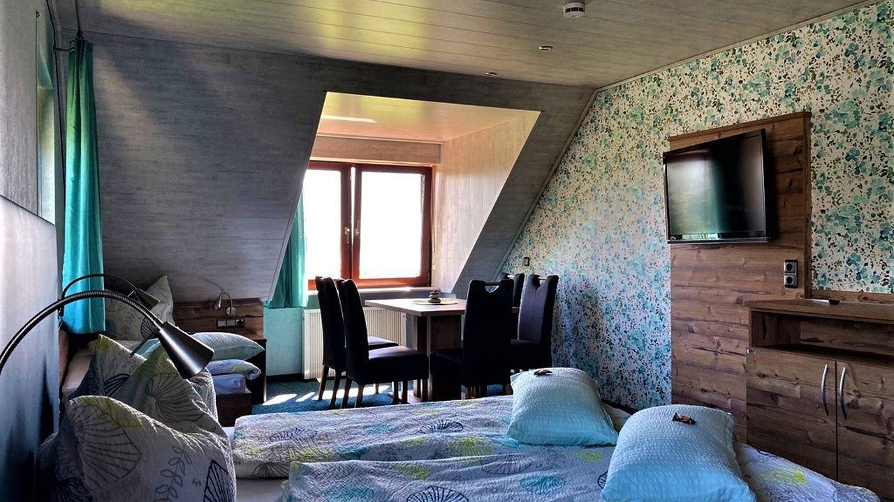 Mehrbettzimmer für 5 Personen in Hagnau in Hagnau am Bodensee, Region Bodensee-Oberschwaben
