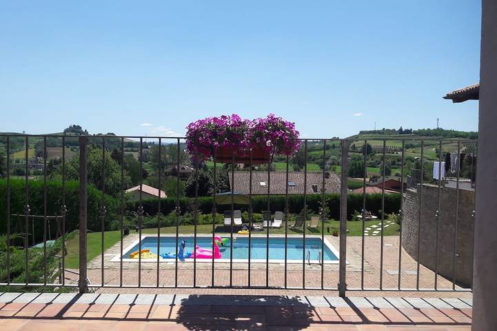 Ferienhaus für 6 Personen, mit Balkon und Garten sowie Pool - 1
