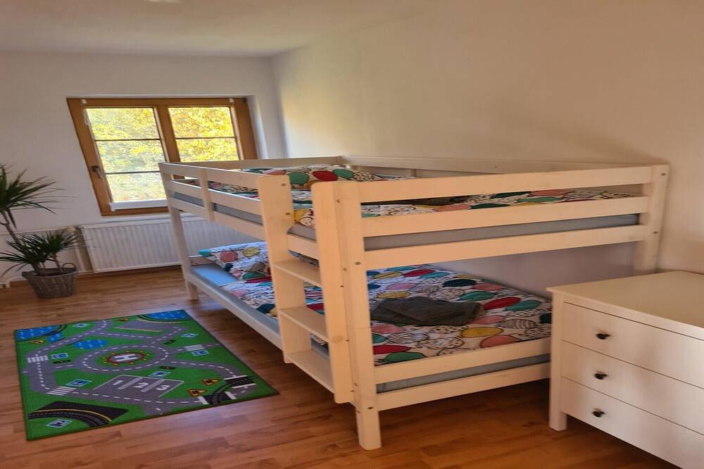 Ganze Wohnung, Krusenhagen Apartment mit Garten in Krusenhagen, Neuburg
