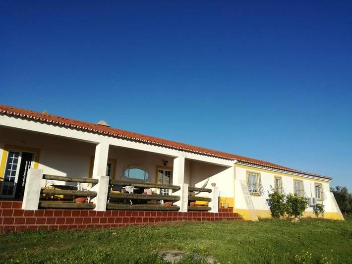 Location de vacances pour 8 personnes, avec piscine et jardin ainsi que vue et vue sur le lac à Moura - 4