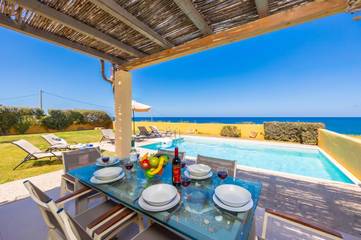Villa With Pool for 6 People in North Crete, Crete, Photo 4