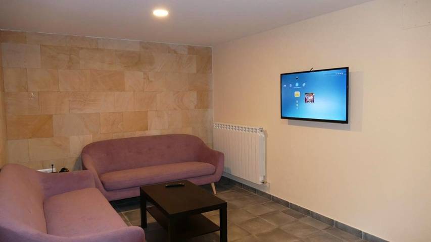 Hotel para 12 personas, con sauna además de jardín y vistas en Pinares (Soria) - 3