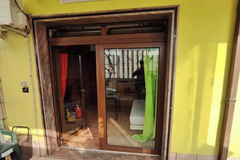 Entire apartment, Homerez - Peaceful studio in Francavilla al Mare in Francavilla al Mare, Chieti Province
