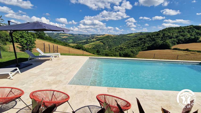 Gîte pour 4 personnes, avec Terrasse ainsi que Jardin et Piscine dans le Tarn - 2