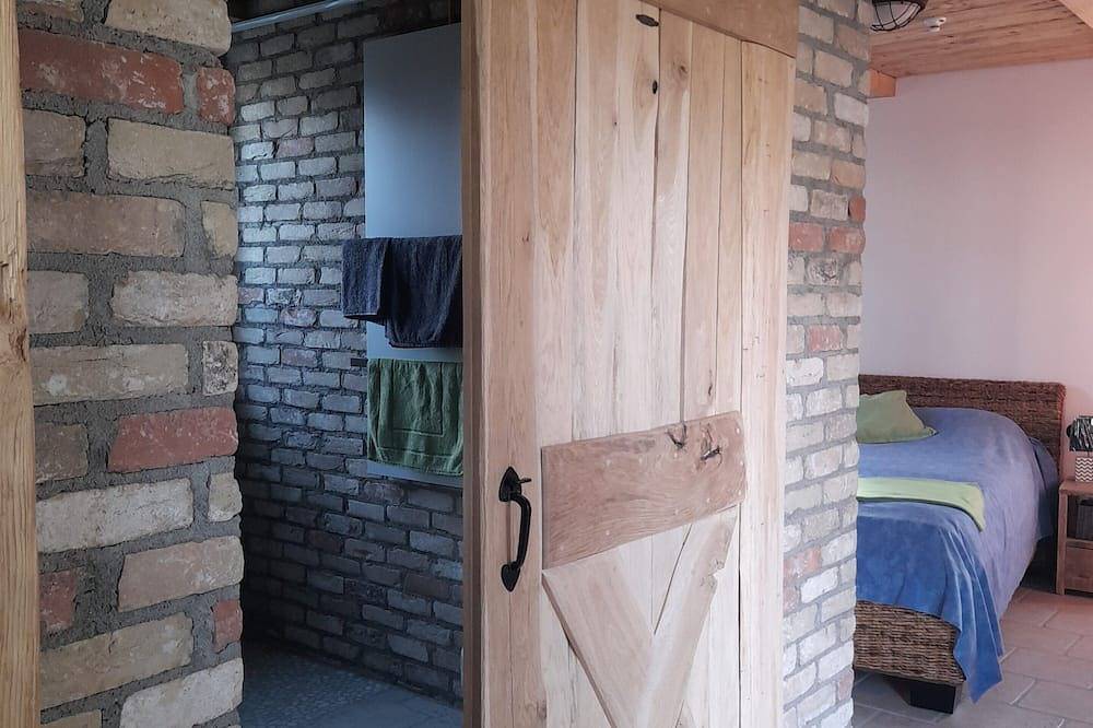 Ganze Wohnung, Exklusive Ferienwohnung   70m2 +Außenterrasse +Garten + E Bike Vermietung +Tv in Schorndorf (Baden-Württemberg), Rems-Murr-Kreis