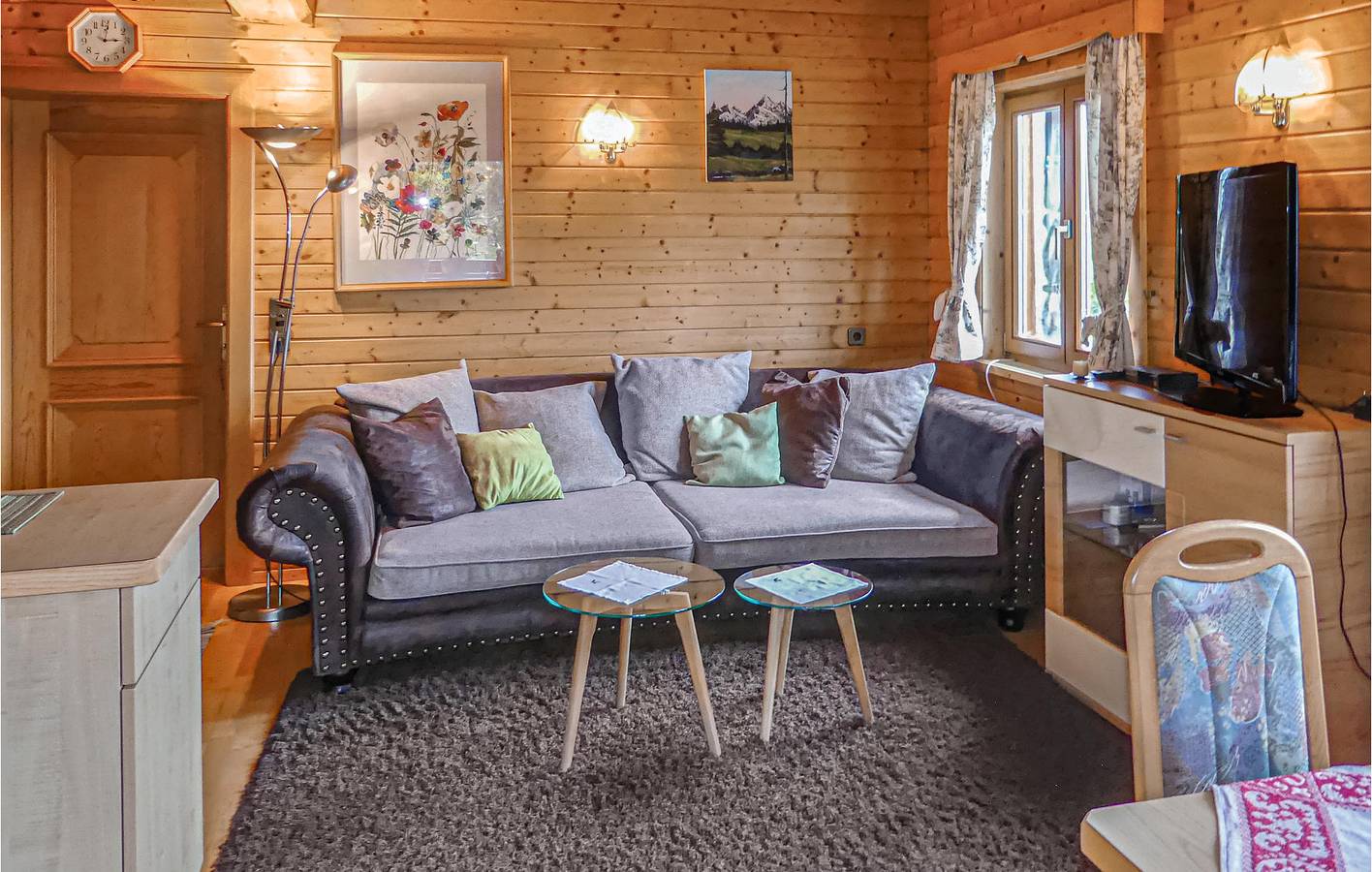 Ganze Ferienwohnung, Gemütliche 90 m² große Wohnung mit Terrasse, WLAN, Parkplatz und Küchenausstattung in Fresach, Villach-Land