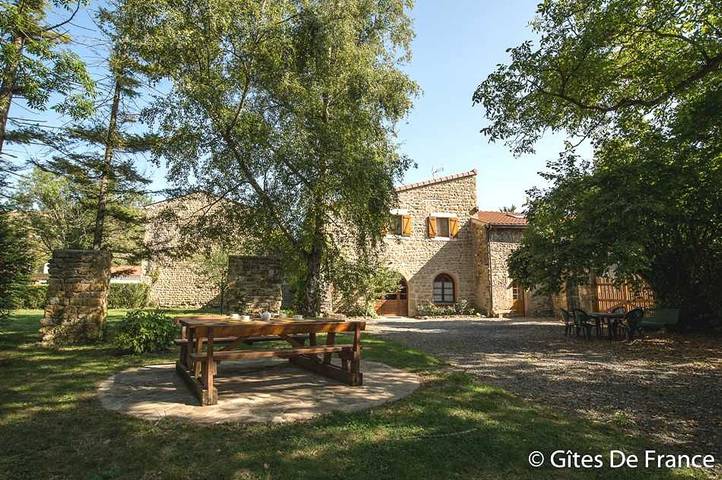 Gîte pour 7 personnes, avec Terrasse ainsi que Jardin et Vue