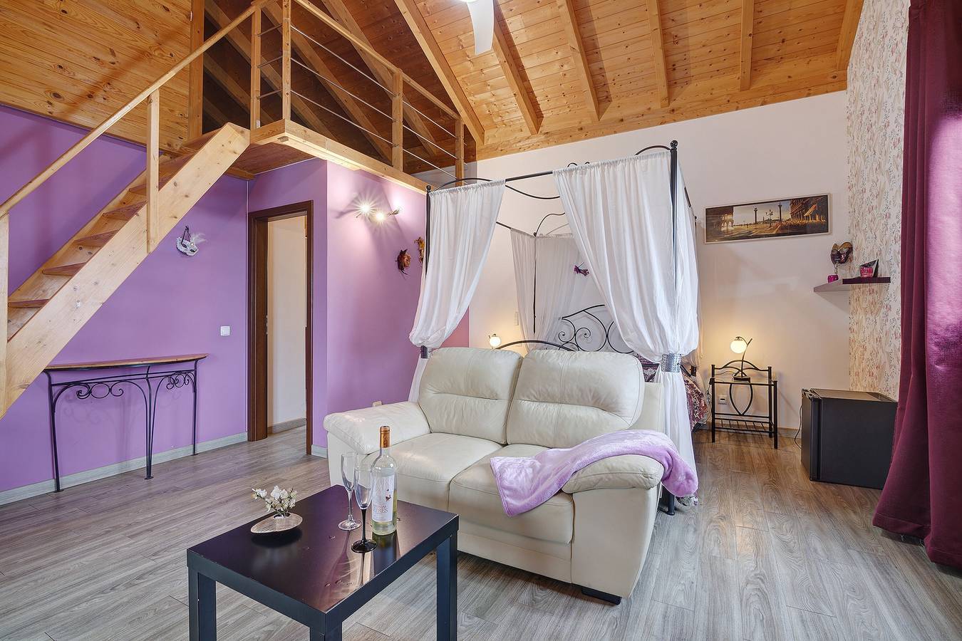 Veneza Room – Shared Pool in Alte, Faro District