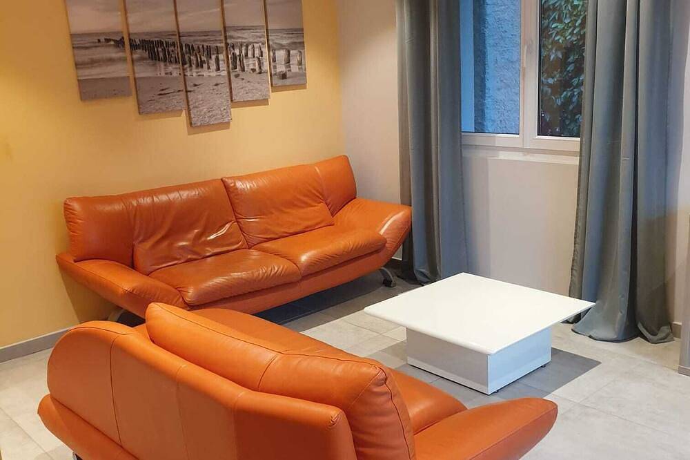 Casa unifamiliar con piscina climatizada en el sur del pueblo de Luberon in Mérindol, Parque natural regional del Luberon