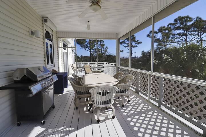 Vacation rental for 10 people, with pool and balcony, with pets in Cape San Blas