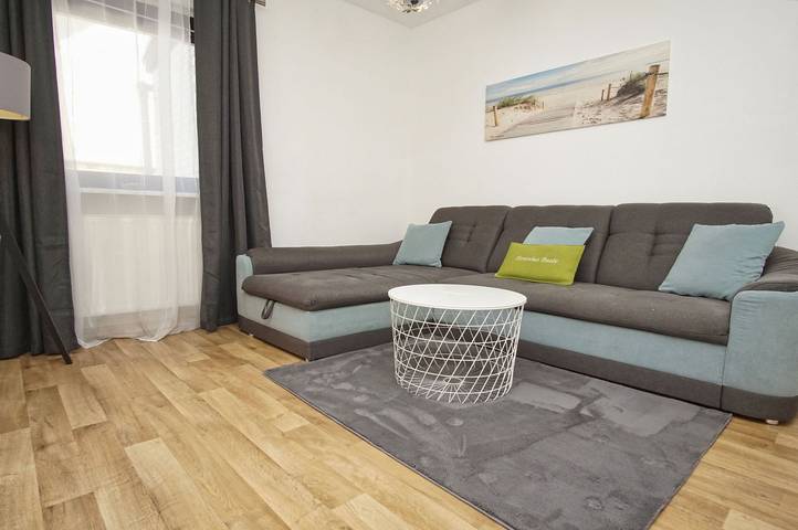 Ferienwohnung für 4 Personen, mit Terrasse und Garten sowie Pool und Sauna auf Rügen - 2