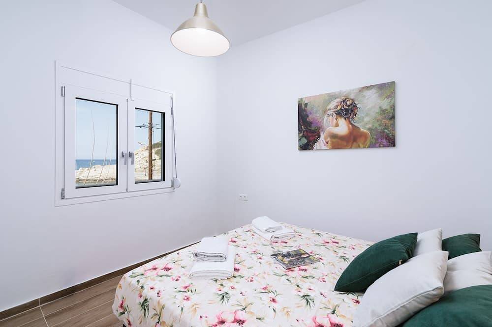 Ganze Wohnung, Strandapartment mit Pool ideal für Familien in Lygaria, Achlada