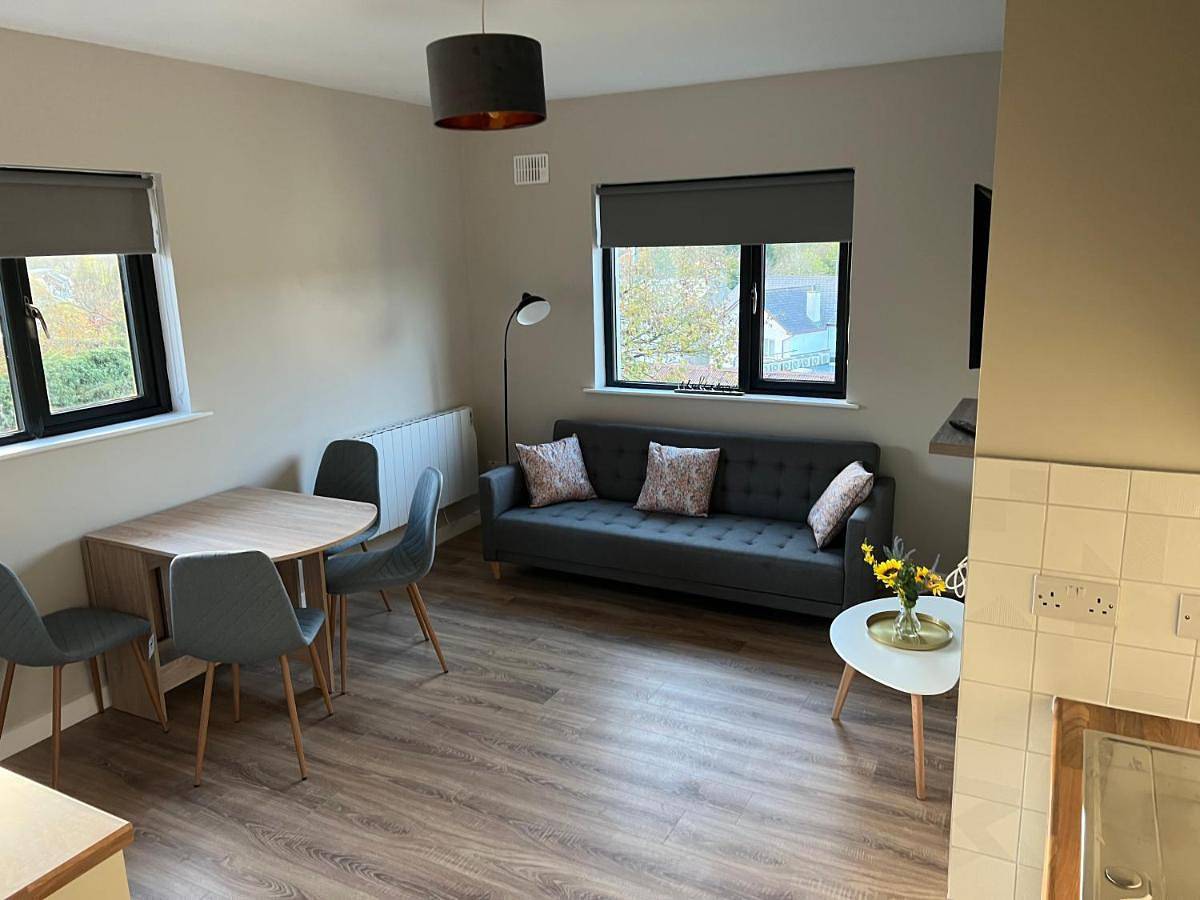Entire apartment, Top of the Town No.5 in County Cavan