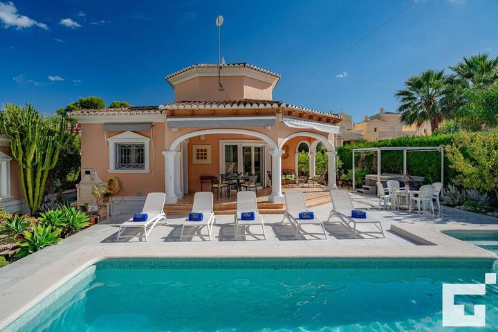 Chalet para 6 personas, con jardín y piscina, Familias con niños en Marina Alta - 2