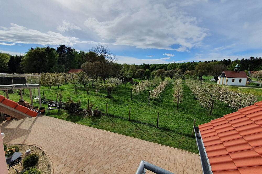 Ganze Wohnung, Pension/ Ferienwohnung am Kirschgarten in Gößweinstein, Frankenalb