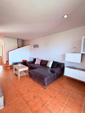 Location de vacances pour 8 personnes, avec piscine ainsi que balcon et vue à Navata - 3