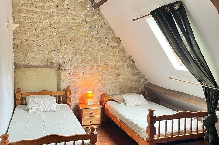 Location de vacances pour 6 personnes, avec Terrasse et Jardin à Saint-Côme-du-Mont - 4