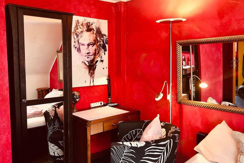 Privates Zimmer im 2. Og Ideal für Beruf, Studium & Fortbildung-300Mbit, Smarttv in Bonn, Rheinland