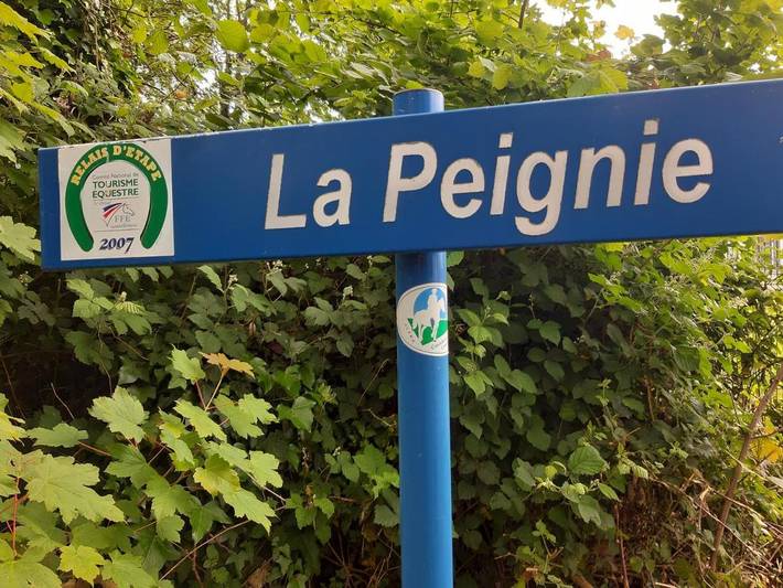 Location de vacances pour 2 personnes, avec Terrasse et Jardin ainsi que Piscine et Vue à Merdrignac - 4