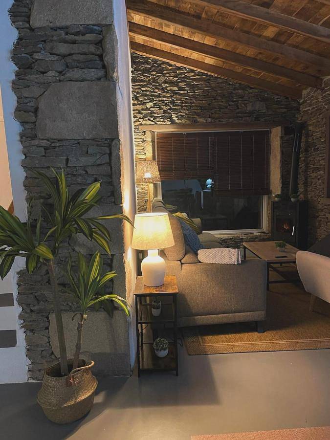 Casa rural para 10 personas, con terraza además de vistas y vistas al lago en O Deza - 3