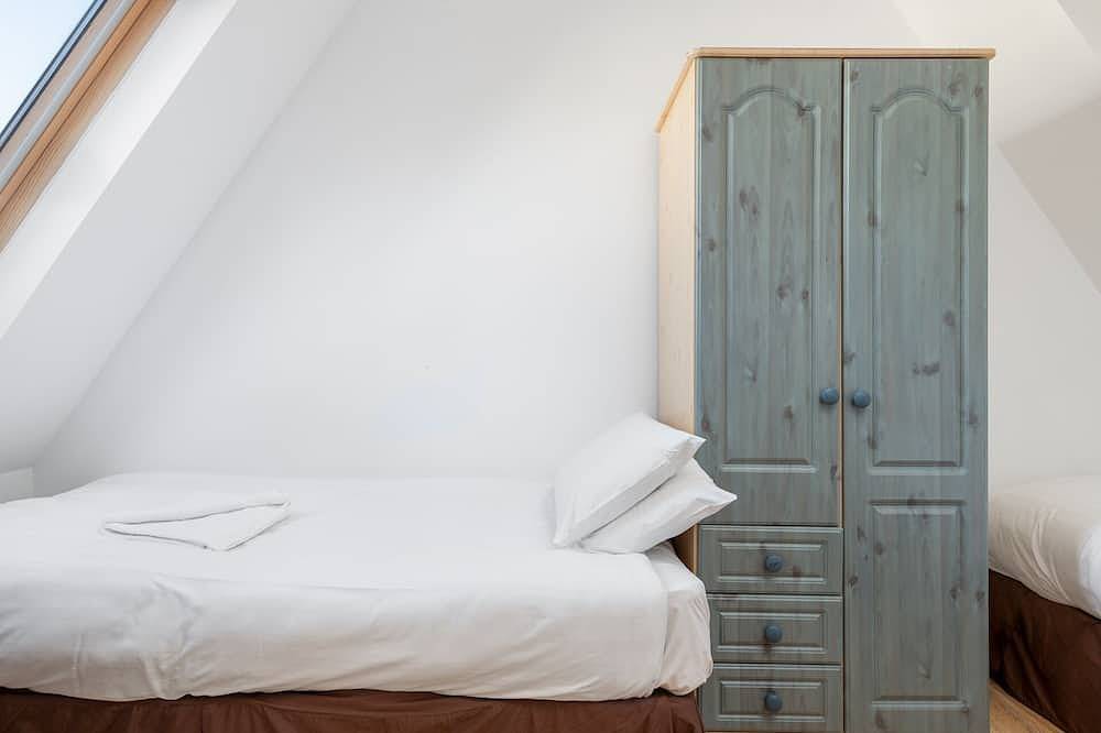 The Links 18, Amazing Location- Food, Drinks, Surf, & Golf! - 18 in Lahinch, County Clare