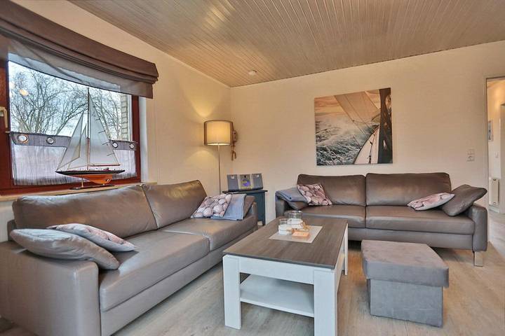 Bungalow für 4 Personen, mit Terrasse und Garten in Niendorf