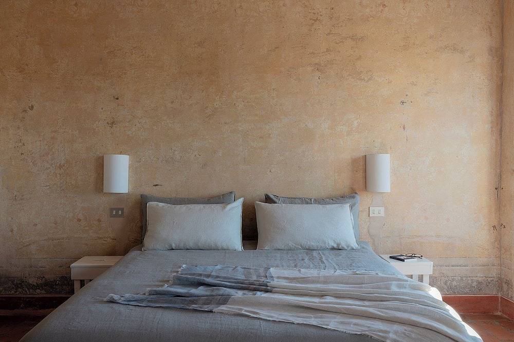 Historic house in the village of Montisi, Montalcino in San Giovanni d'Asso, Montalcino