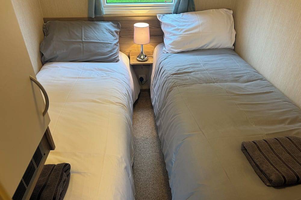 Starlight Stays Horizon Exclusive in Ayr, Firth Of Clyde