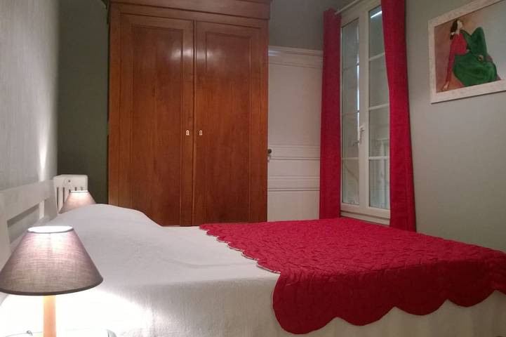 Location de vacances pour 9 personnes, avec jardin et terrasse à Saintes - 3