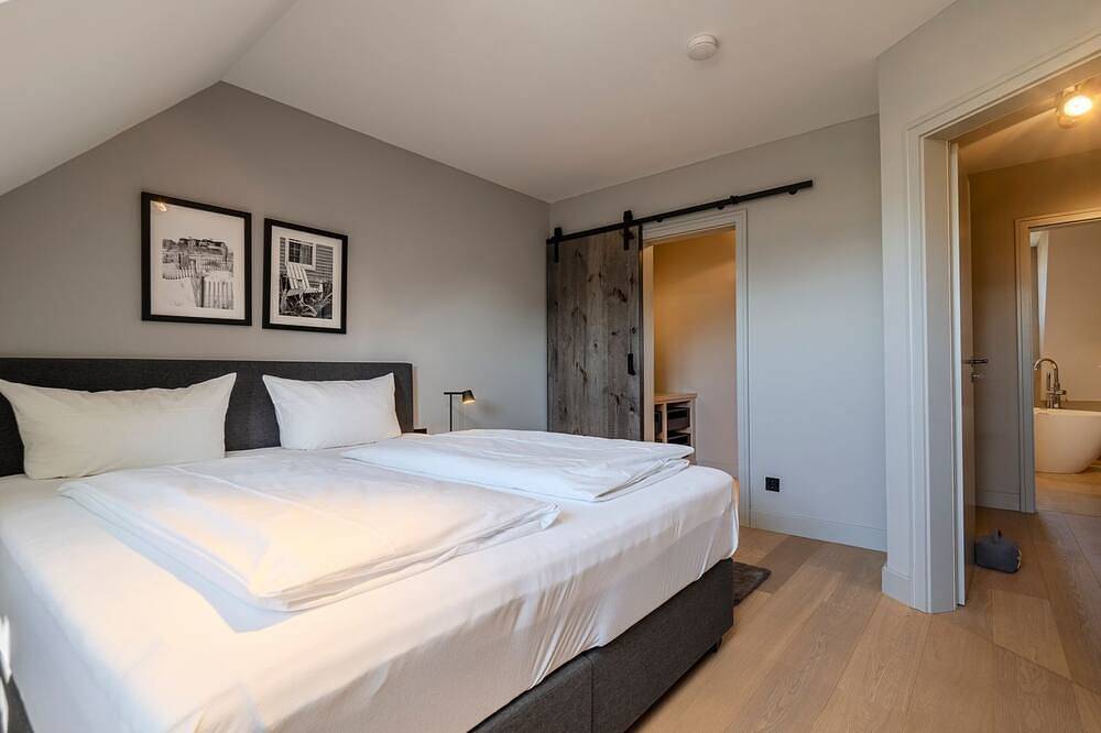 Bohosylt 2 - Exkl. Luxus-Hausteil unter Reet mit 4 Zimmern auf ca. 150 m², für in Wenningstedt, Sylt