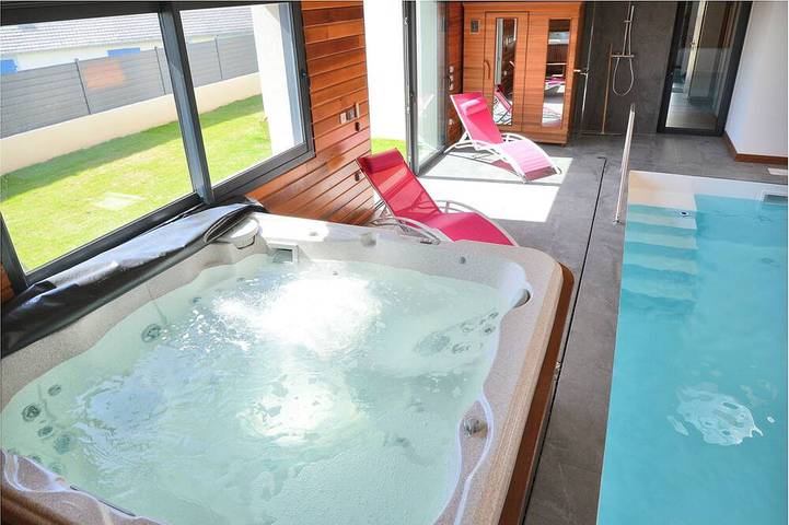 Ferienhaus für 7 Personen, mit Garten und Sauna sowie Whirlpool, mit Haustier - 1