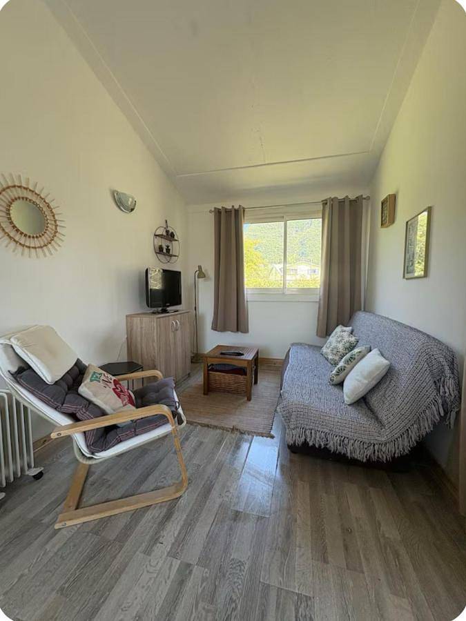 Gîte pour 4 personnes, avec terrasse ainsi que vue et jardin, animaux acceptés à La Plaine-des-Palmistes - 4