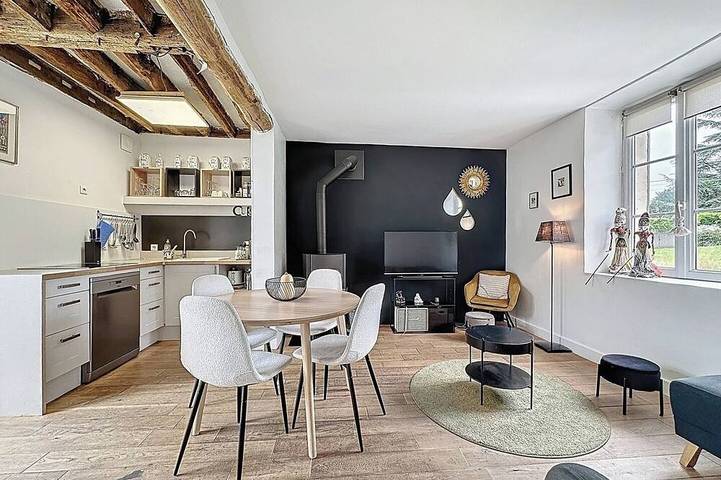 Location de vacances pour 4 personnes, avec sauna ainsi que terrasse et jardin, animaux acceptés à Apremont (Oise)