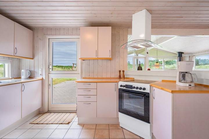 Nur 200 Meter bis zur Nordsee – Hjelmevej 112 in Henne, Varde