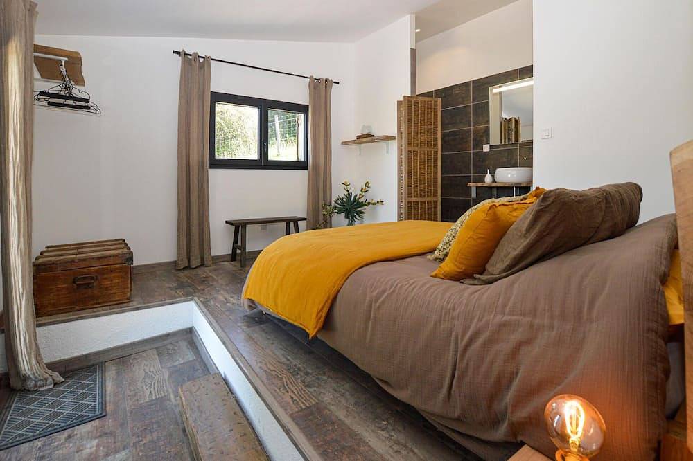 Accogliente casa con 2 camere da letto. in Pila-Canale, Ajaccio e dintorni