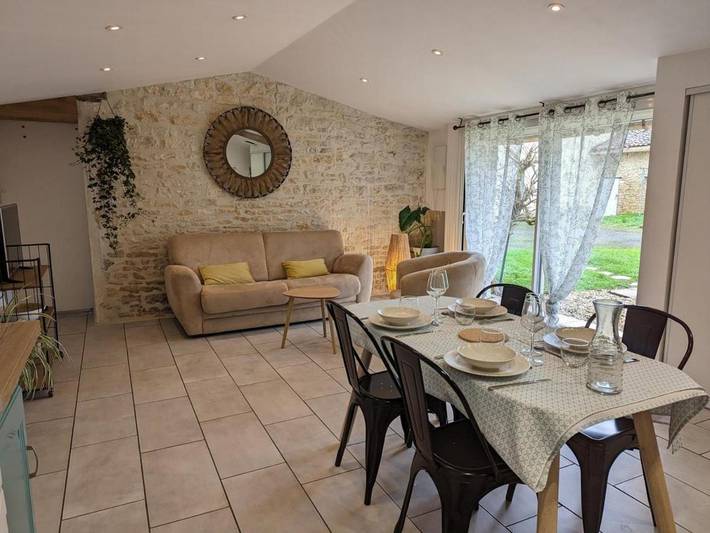 Maison de vacances pour 2 personnes, avec piscine ainsi que jardin et terrasse