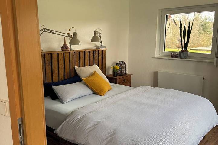 Ganze Wohnung, Gemütliche und komfortable Ferienwohnung mit Blick in den Garten in Murrhardt, Rems-Murr-Kreis