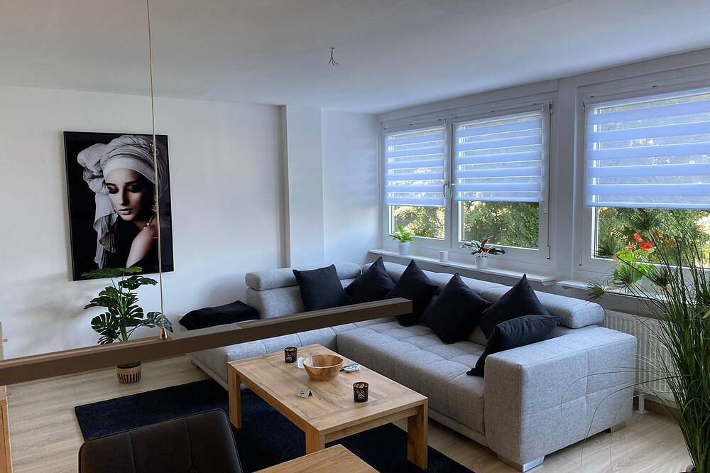 Ganze Wohnung, Kl37: Stunning High-End 2Br in Kaiserslautern City with Ac + Prime Location in Kaiserslautern, Saar-Nahe-Bergland