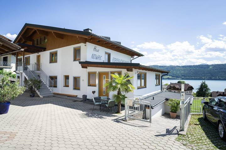Ferienwohnung für 5 Personen, mit Seeblick und Ausblick sowie Terrasse und Pool am Millstätter See - 2