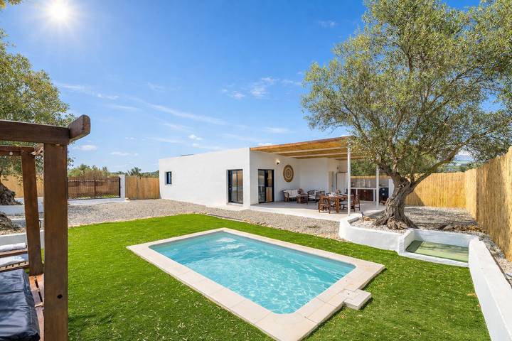 Casa rural para 6 personas, con terraza y jardín, Se admiten mascotas en Alhaurín el Grande - 3