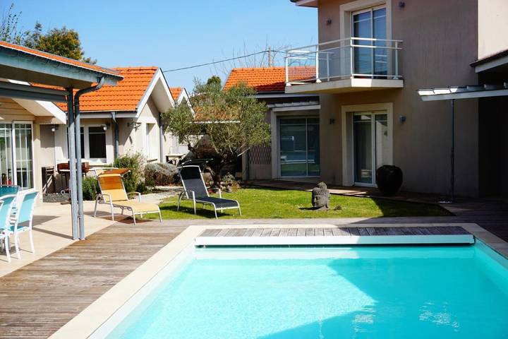 Chambre d’hôte pour 16 personnes, avec jardin et jacuzzi ainsi que piscine et sauna à Gujan-Mestras - 2