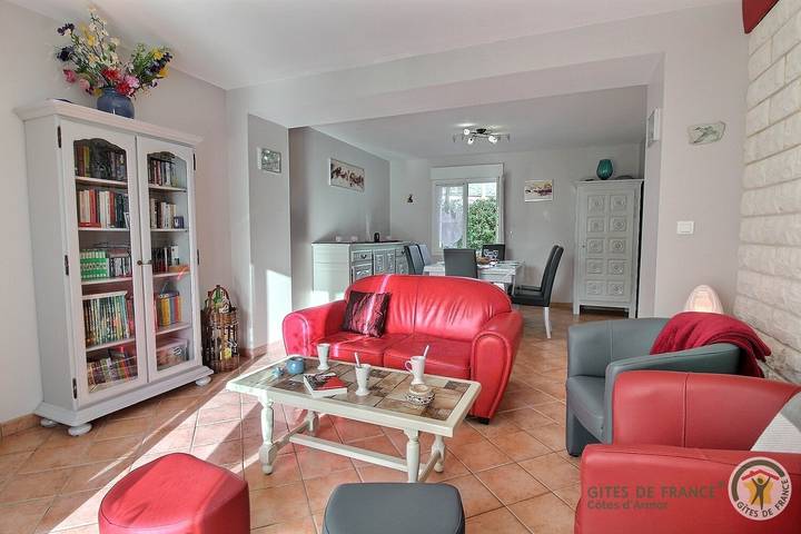 Gîte pour 5 personnes, avec jardin et terrasse à Pleumeur-Gautier - 2