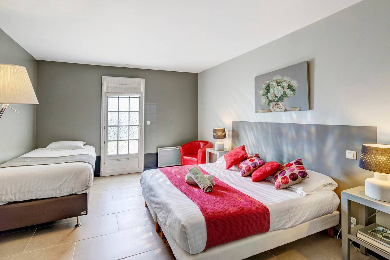 Chambre d’hôtes « Chambre Grise » avec piscine partagée, Proche Sarlat in Proissans, Périgord Noir